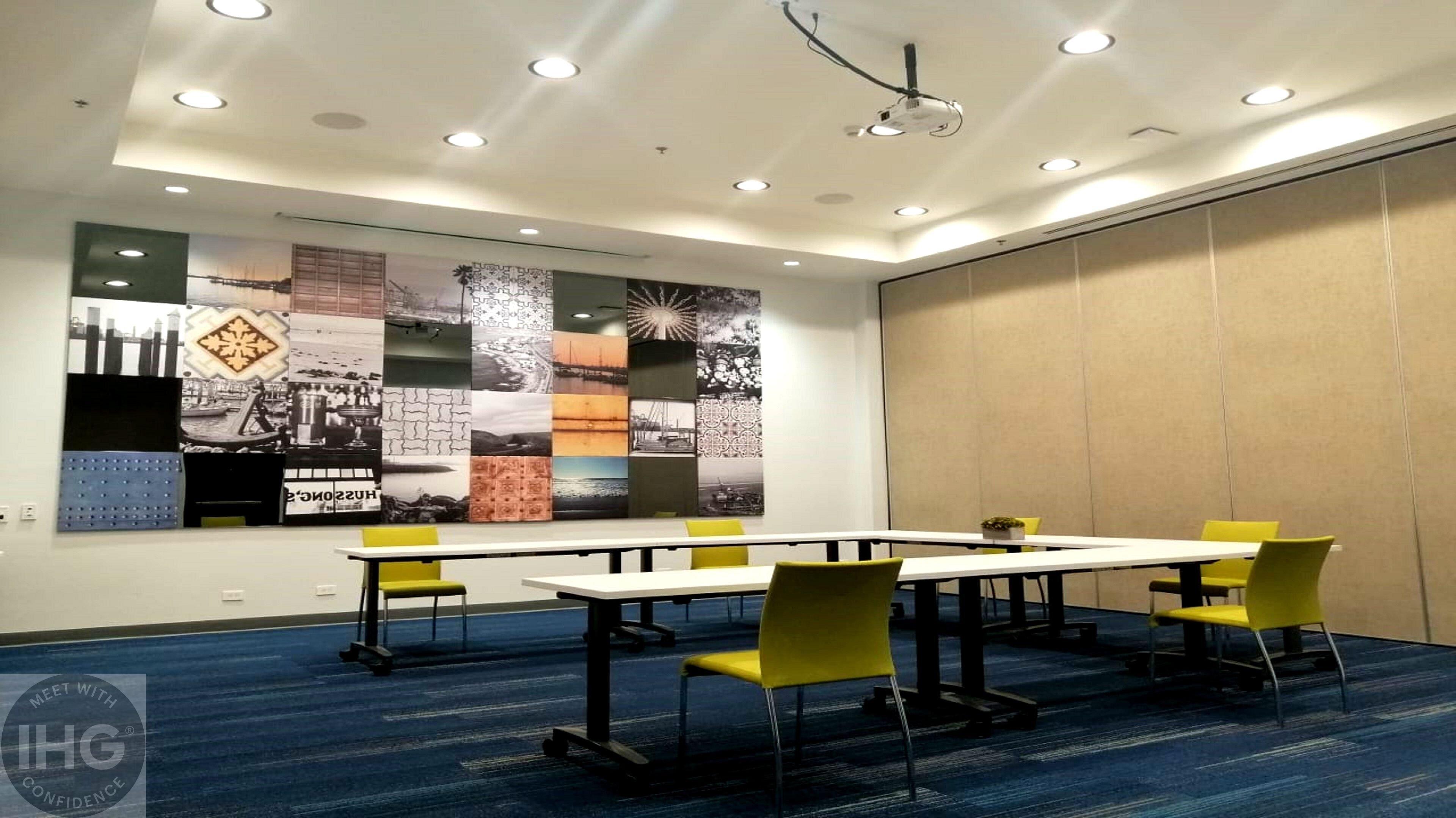 Holiday Inn Express & Suites - Ensenada Centro By Ihg Exteriör bild