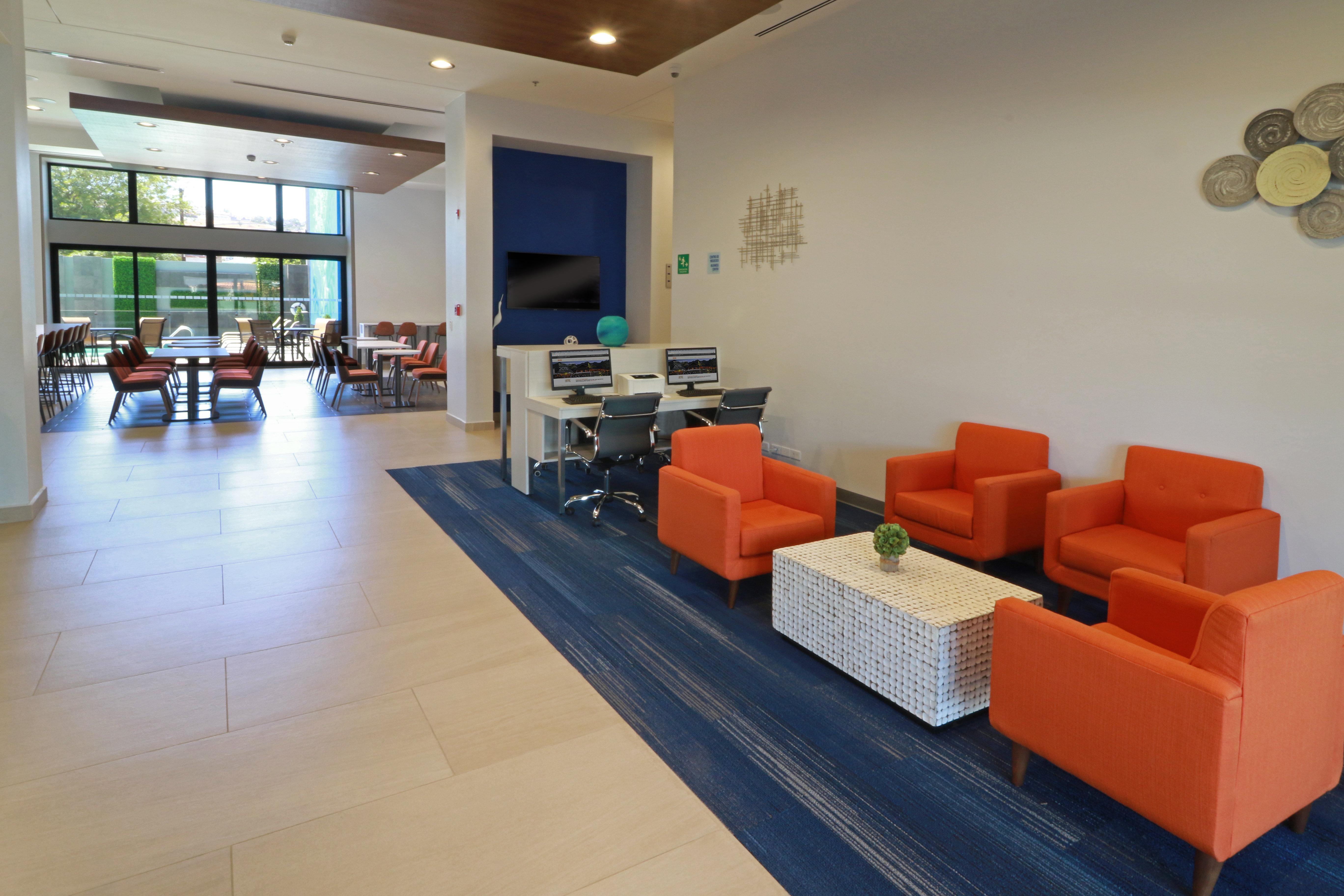 Holiday Inn Express & Suites - Ensenada Centro By Ihg Exteriör bild