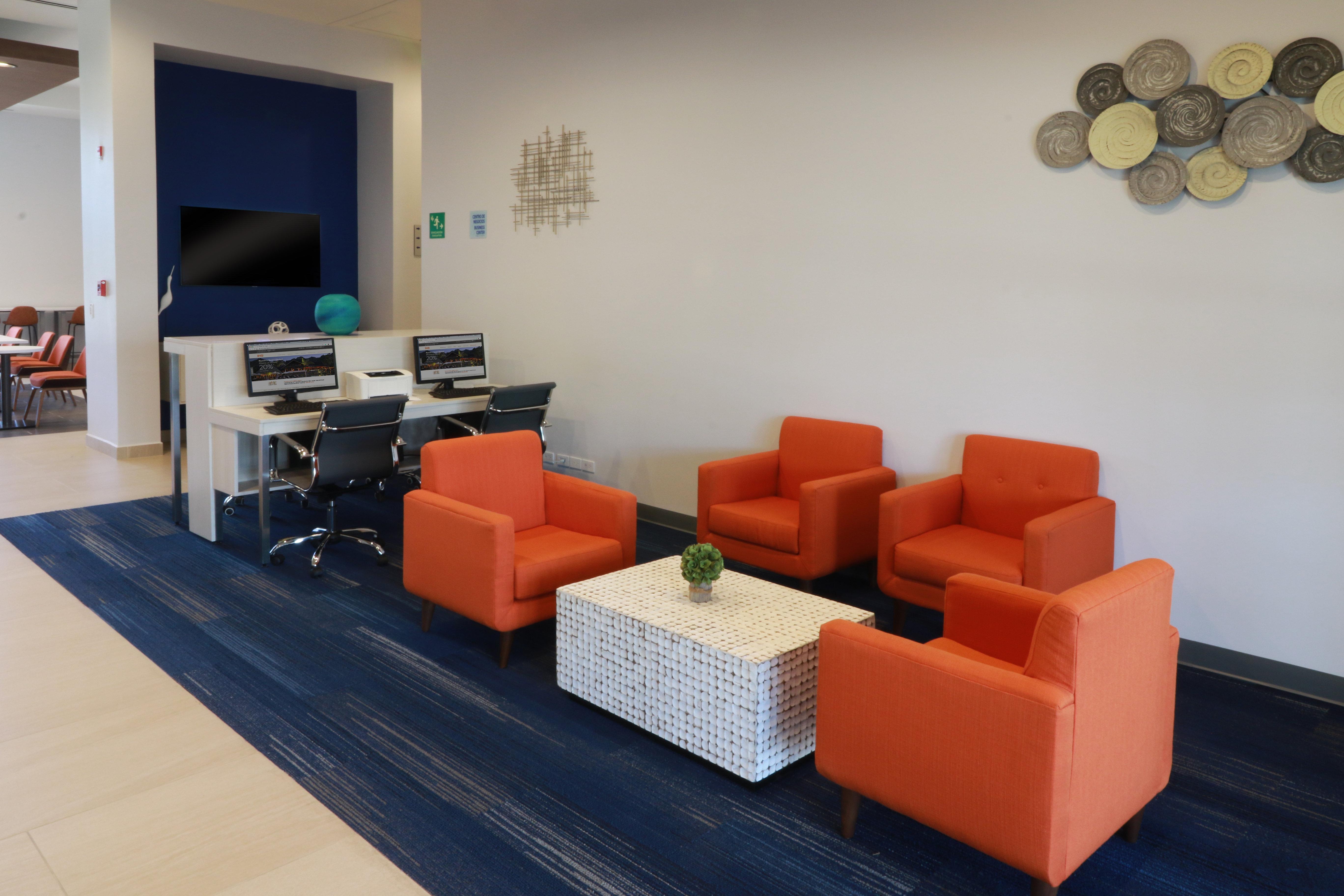 Holiday Inn Express & Suites - Ensenada Centro By Ihg Exteriör bild