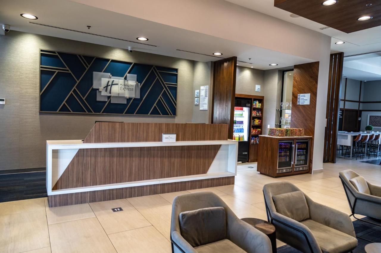 Holiday Inn Express & Suites - Ensenada Centro By Ihg Exteriör bild