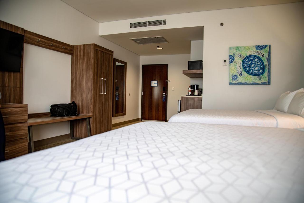 Holiday Inn Express & Suites - Ensenada Centro By Ihg Exteriör bild